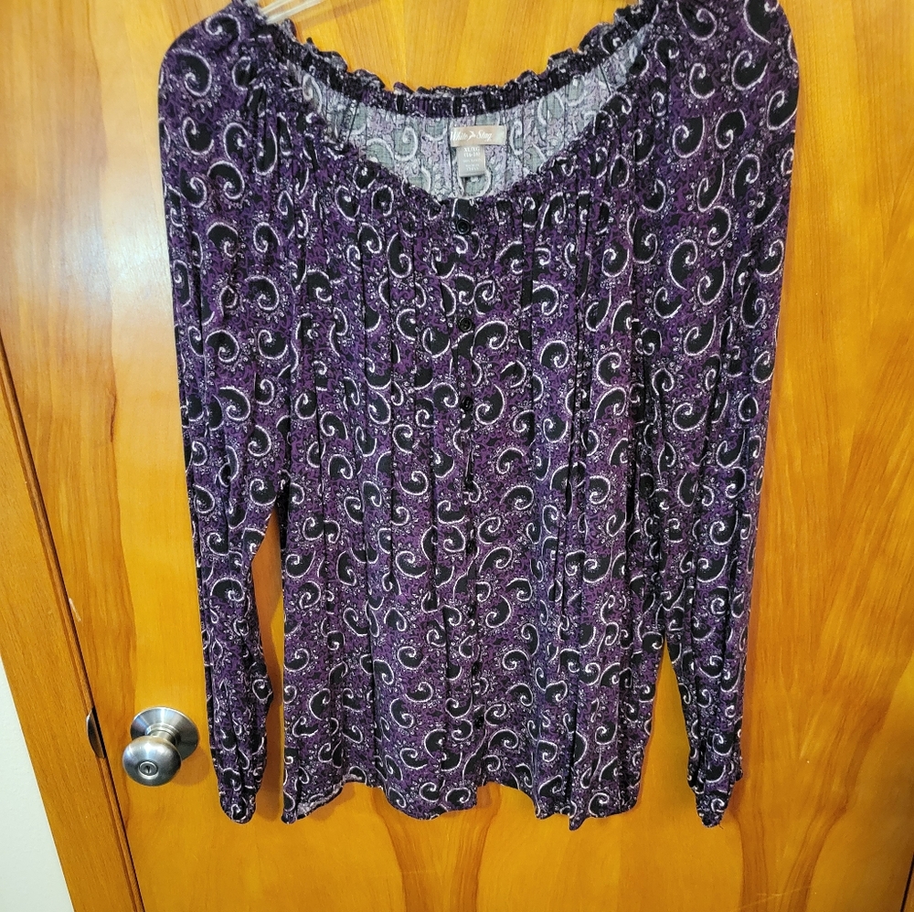 Button down shirt long sleeved